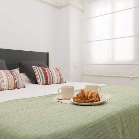 Precioso Apartamento Con Habitacion Separada En Centro Historico De Málaga Kültér fotó
