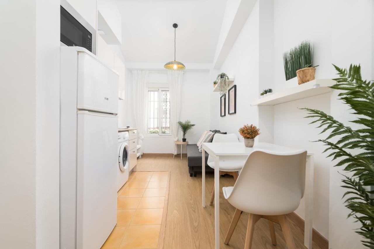 Precioso Apartamento Con Habitacion Separada En Centro Historico De Málaga Kültér fotó