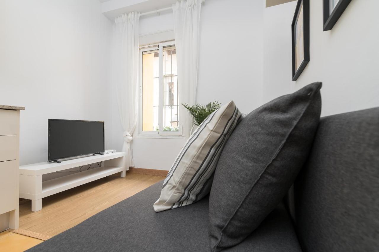 Precioso Apartamento Con Habitacion Separada En Centro Historico De Málaga Kültér fotó